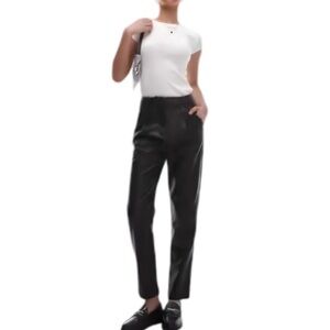 NWTs women's ASOS Topshop pleated ankle faux leather pants - Black - US Size 10